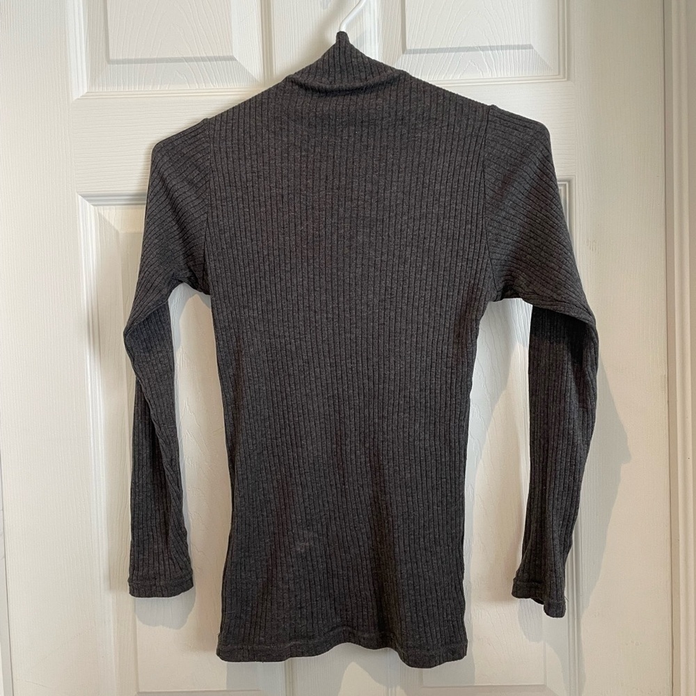 CLUB MONACO long sleeve turtle neck - Picture 4 of 4